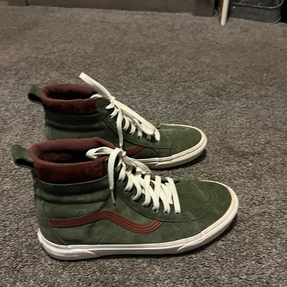 Vans Green and Brown Sneakers Classic Low-Top Style - Picture 7 of 10